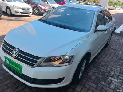 2013 Volkswagen Lavida Facelift Classic 1.6L Automatic Trend, фото 2, лот 10455554