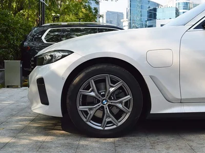 2026 BMW i3 Facelift eDrive 35 L, фото 4, лот 10764299