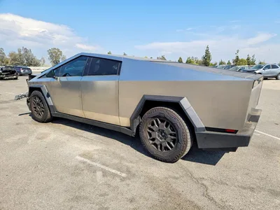2024 TESLA CYBERTRUCK, фото 2, лот 10853484