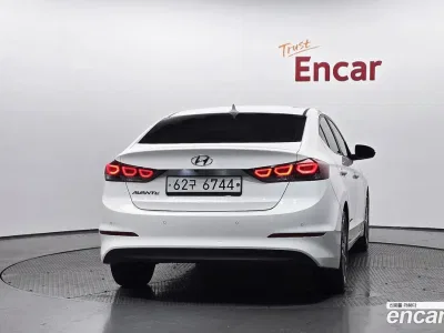 2018 Hyundai AVANTE 1.6 GDI Smart, фото 3, лот 10087662