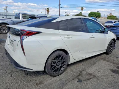 2016 TOYOTA PRIUS FOUR TOURING, фото 3, лот 11280935