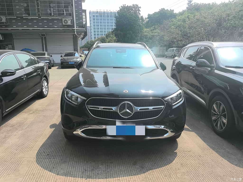 2023 Mercedes-Benz GLC 260 L 4MATIC Sport 5-seater, фото 2, лот 11225604