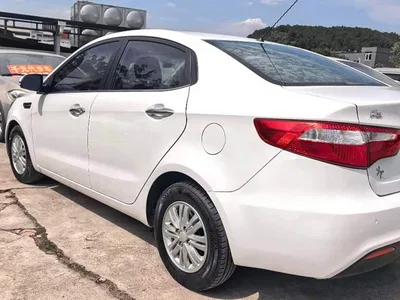 2012 Kia K2 Sedan 1.4L MT TOP Commemorative Edition, фото 4, лот 10351270