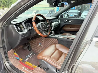 2021 Volvo XC60 T5 AWD Momentum, фото 4, лот 10364699