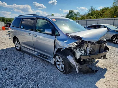 2014 TOYOTA SIENNA LE, фото 4, лот 10506655
