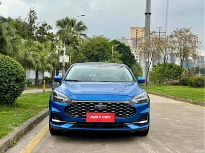 2021 Ford Focus Sedan EcoBoost 180 Auto Trend, фото 3, лот 10279137