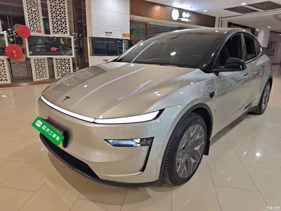 2025 Tesla Model Y L, фото 2, лот 11518368
