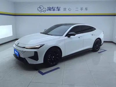 2024 Changan UNI-V 1.5T Deluxe, фото 1, лот 10247382