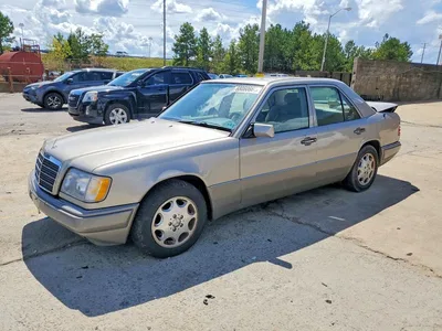 1995 MERCEDES-BENZ E 320 BASE, фото 1, лот 10971912