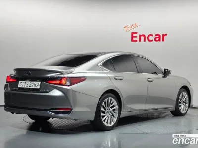 2021 Lexus ES 300h Executive, фото 2, лот 11210183