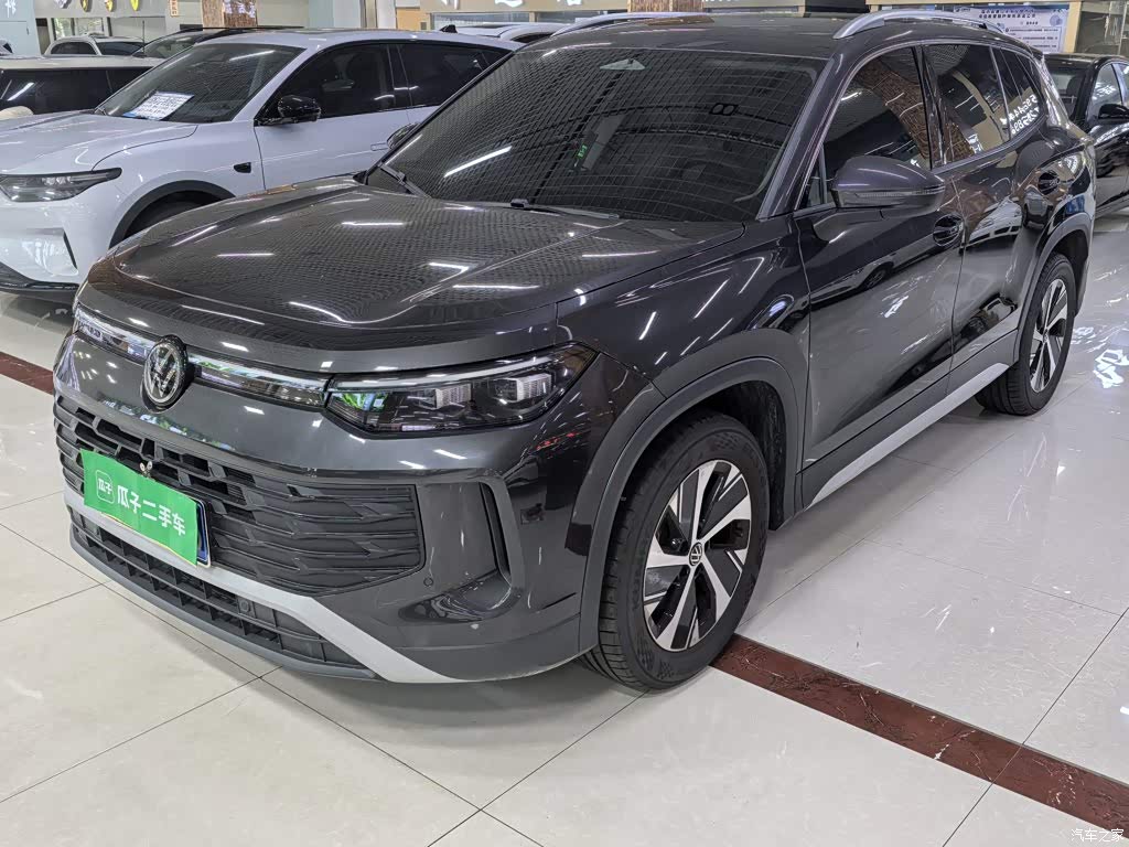 2025 Volkswagen Tayron L 300TSI 2WD Elite, фото 2, лот 11211770