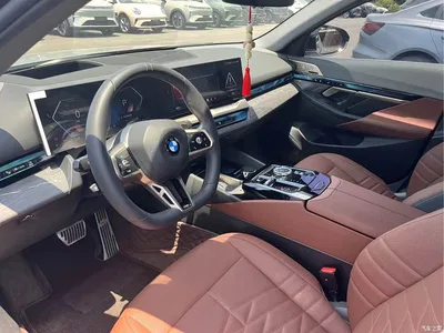 2025 BMW 5 Series 530Li Leading Luxury Package, фото 4, лот 11247813