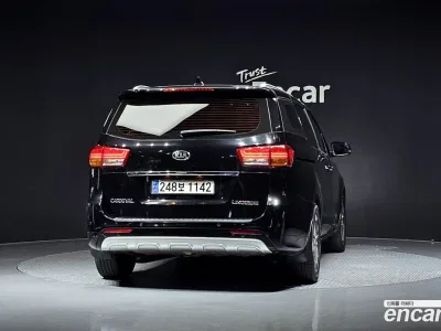 2017 Kia Canival 7-seater Limousine, фото 4, лот 11001343