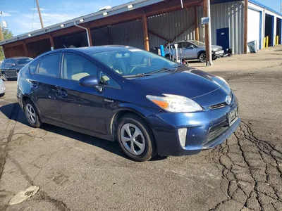 2015 TOYOTA PRIUS TWO, фото 4, лот 10511779