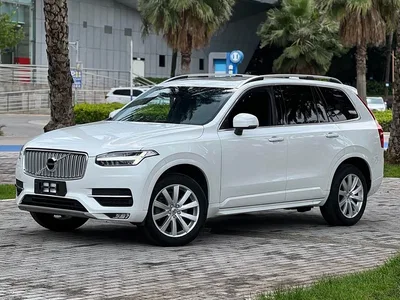 2018 Volvo XC90 T5 Momentum 7-Seater, фото 1, лот 10361450