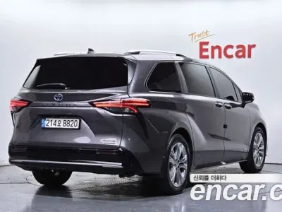 2021 Toyota Sienna 2.5 Hybrid 2WD, фото 2, лот 10035020