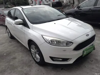 2015 Ford Focus Hatchback 1.6L Automatic Trend, фото 4, лот 10298312