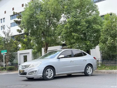 2011 Hyundai Elantra 1.6L Automatic Luxury, фото 1, лот 10371604