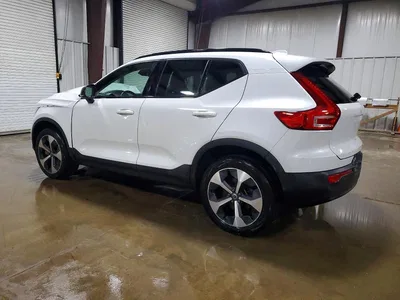 2023 VOLVO XC40 PLUS, фото 2, лот 10874988