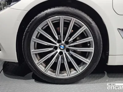 2020 BMW 5-Series 530e Luxury, фото 4, лот 10202519