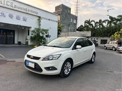 2013 Ford Focus Hatchback Classic 1.8L Automatic Base, фото 1, лот 10434209