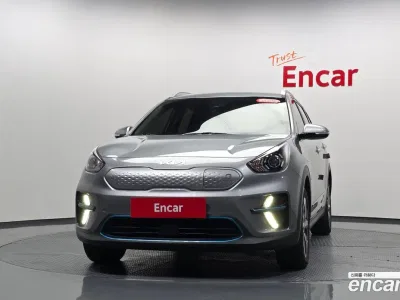 2022 Kia Niro Prestige, фото 2, лот 10522996