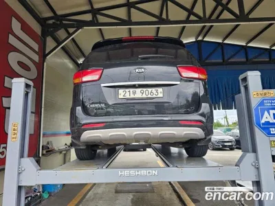 2018 Kia Canival 9-seater Prestige, фото 2, лот 11144277