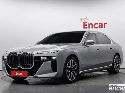 2023 BMW 7-Series 740i sDrive M Sport, фото 1, лот 10520426