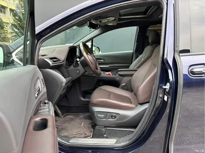 2021 Toyota Sienna 2.5L Hybrid Platinum Edition, фото 3, лот 10599514