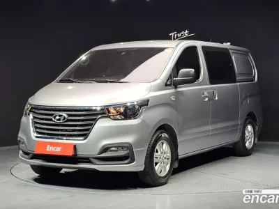 2021 Hyundai Starex Van 5-Seater, фото 1, лот 10161156