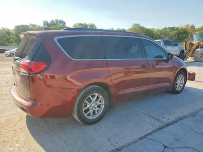 2020 CHRYSLER VOYAGER LXI, фото 3, лот 10867772