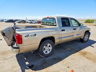 2005 DODGE DAKOTA QUAD SLT, фото 3, лот 10796132