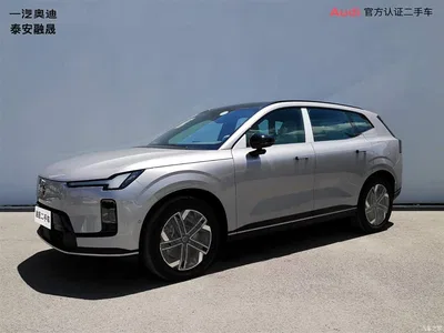 2026 Volvo XC70 Plug-in Hybrid AWD Extended Range Core, фото 1, лот 10367407