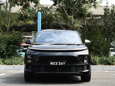 2023 Li Auto Li Xiang L9 Model Pro, фото 2, лот 10825712