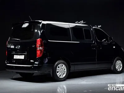 2021 Hyundai Starex Van 5-Seater, фото 1, лот 10192458