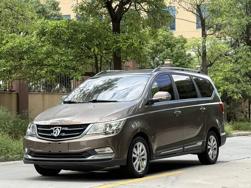 2016 Baojun 730 1.5L Manual Comfort 7-seater China V, фото 2, лот 11230968