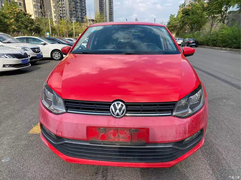 2014 Volkswagen Polo 1.4L Automatic Comfort Edition, фото 2, лот 11215135