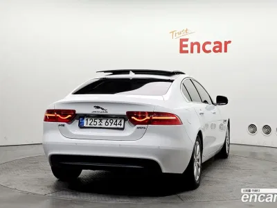 2016 Jaguar XE 20t Prestige, фото 4, лот 10117203