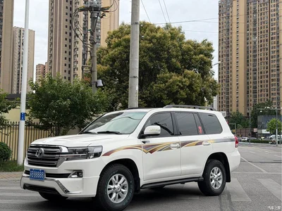 2010 Toyota Land Cruiser Model 4.7L Automatic VX, фото 3, лот 10267403