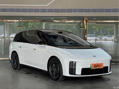 2025 Li Auto Li i8 Standard Edition, фото 3, лот 10825641
