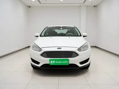 2018 Ford Focus Sedan Classic 1.6L Automatic Comfort Smart Edition, фото 2, лот 10280687