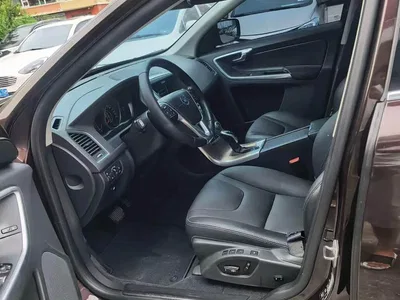 2017 Volvo XC60 T5 AWD Smart Advance, фото 4, лот 10365884