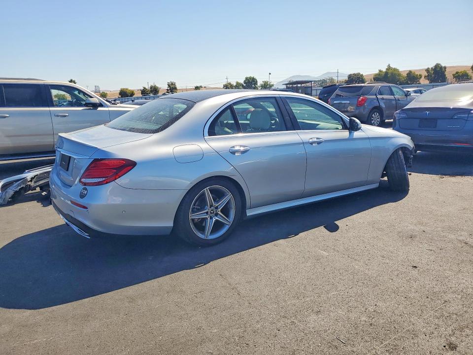 2018 MERCEDES-BENZ E 300, фото 3, лот 11184931