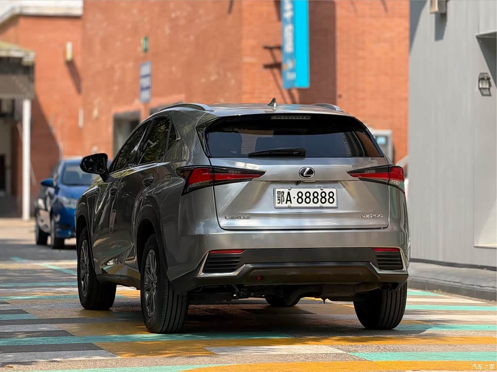 2020 Lexus NX 200 FWD Sharp Edition China VI, фото 4, лот 10398204