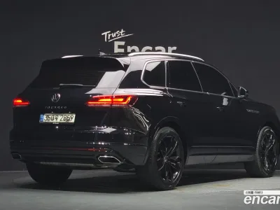 2021 Volkswagen Touareg 3.0 TDI R-Line, фото 2, лот 10130810