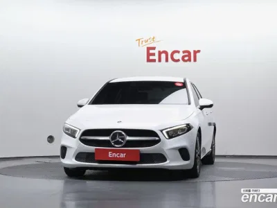 2021 Mercedes-Benz A-Class A200d Sedan, фото 2, лот 10041714