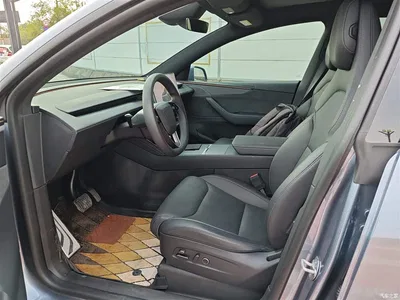2025 Tesla Model Y L, фото 4, лот 11181686