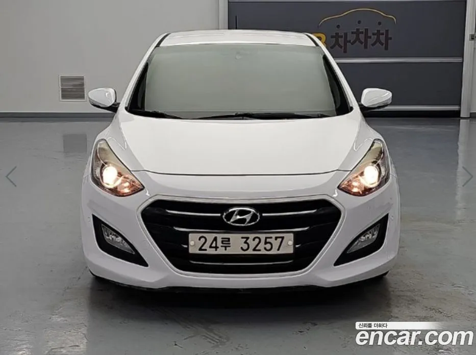 2015 Hyundai i30 2.0 Younique, фото 3, лот 10955923