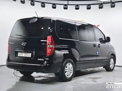 2017 Hyundai Starex 5-Seater VAN, фото 2, лот 10161042