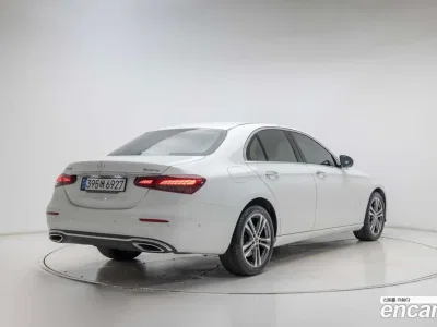 2021 Mercedes-Benz E-Class E350 4MATIC Avantgarde, фото 4, лот 10210015